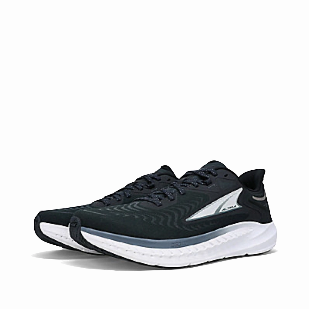 Moon Running Shoes Altra Women's Torin 7 Sneaker in Black