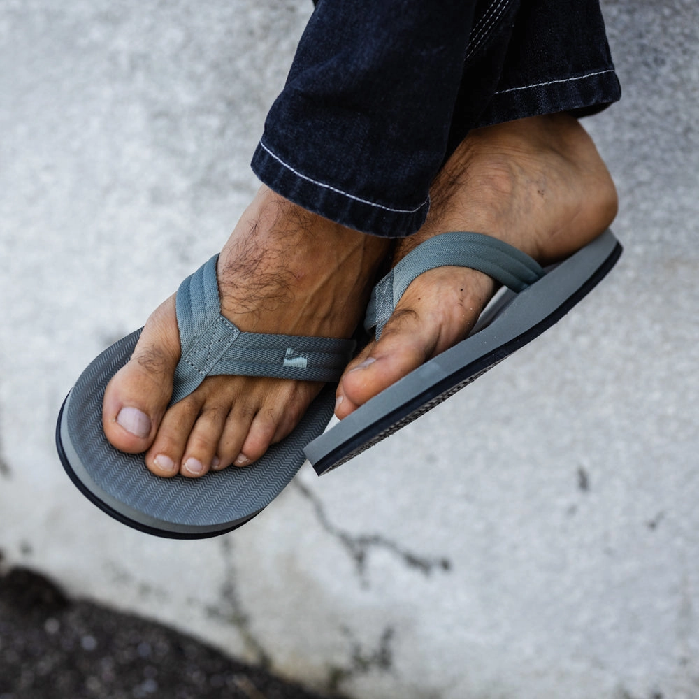 Men's Easy Living Flip Flops Granite Cloudstepper Flip Flops