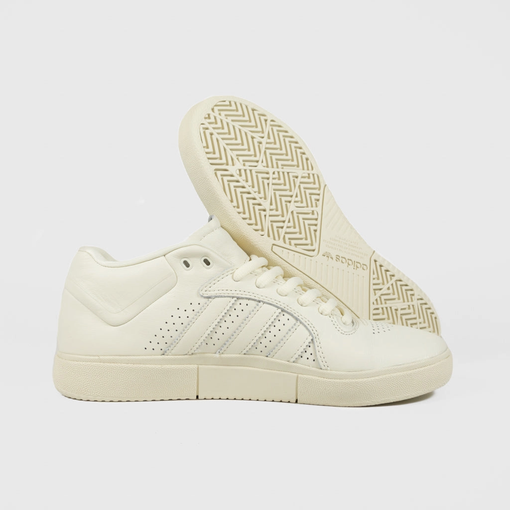 Soccer Shoes Adidas Ace Adidas Skateboarding - Tyshawn Pro Shoes - Ivory / Ivory / Bluebird