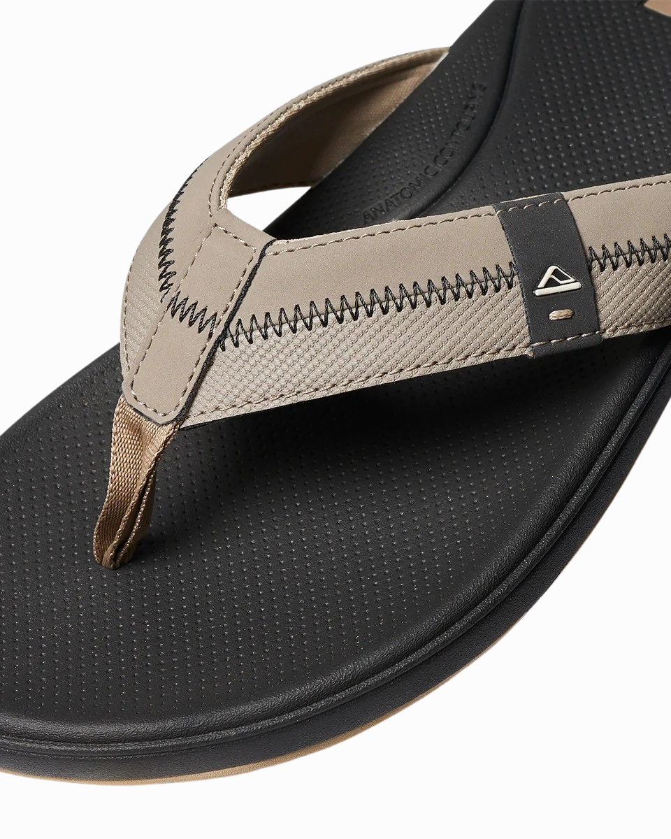 Flip Flops With Flowers On Top Cushion Phantom 2.0 Flip Flops in Fossil & Raven