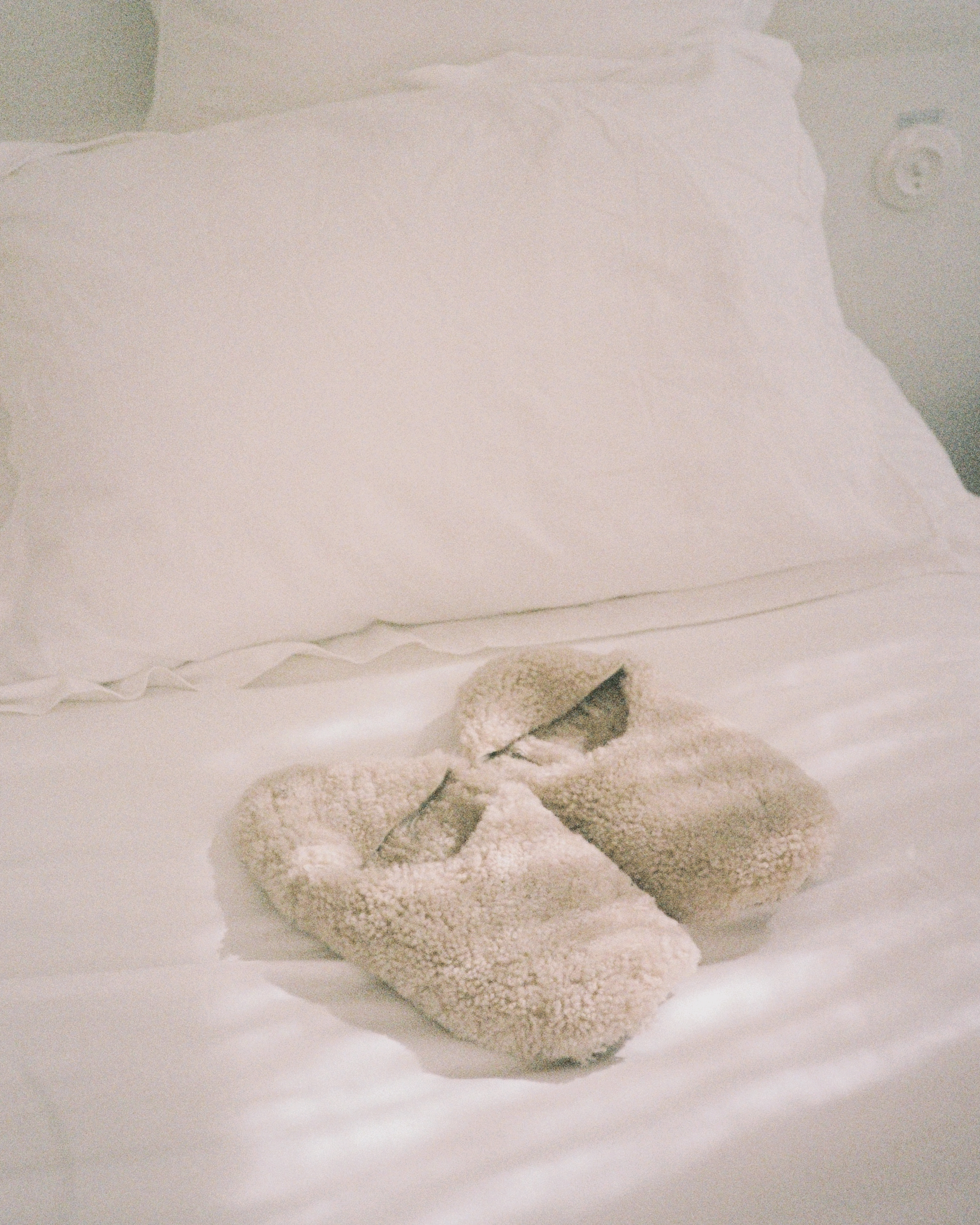 Lambiees shearling Lamb shearling Natural Bata Flat Shoes