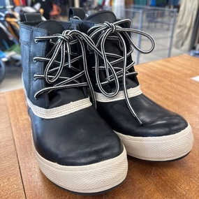 XTRATUF - Women's 6" Legacy Lace Boots: Black-women-8 Waterproof Lawn Shoes