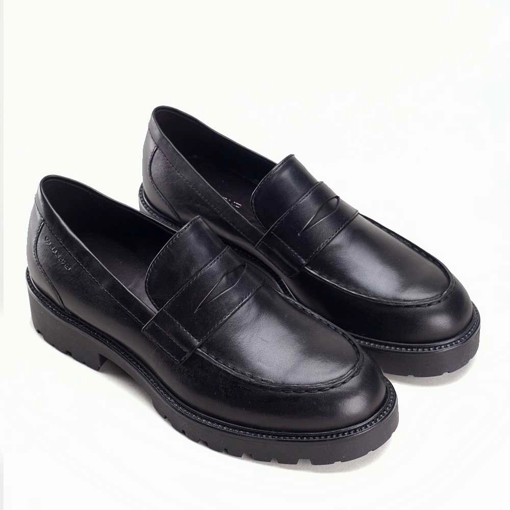 Pointe Shoes And Flat Feet Vagabond Shoemakers Kenova Loafer - Black