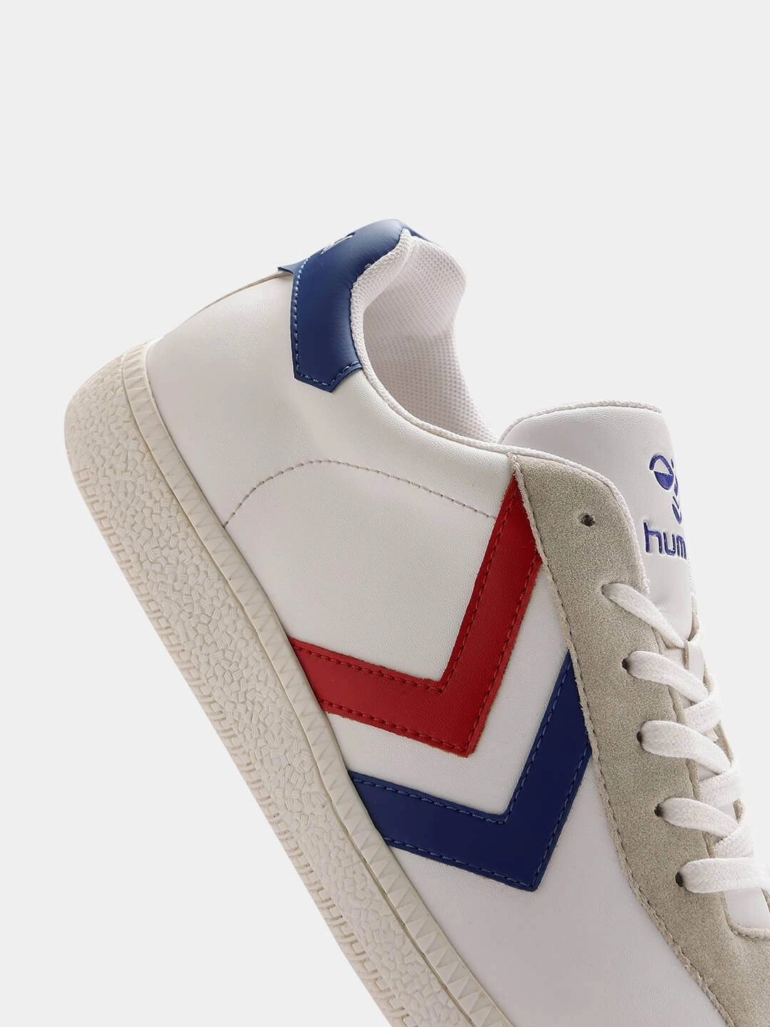 Slip Resistant Casual Shoes Classic Triumph Men Casual Lace-up Sneaker