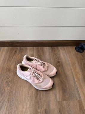 Nike star runner 2.0 Need washed! Dirty! - Shoes: 7 (Adult) Old School Asics Shoes