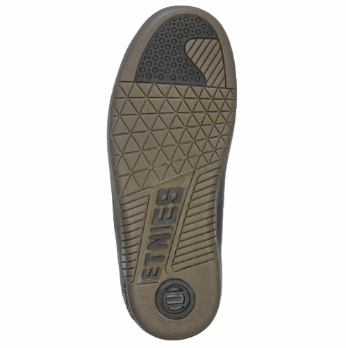 Etnies Locut X Apache Skate Shoe - Black/Grey/Gum Clearance Skate Shoes