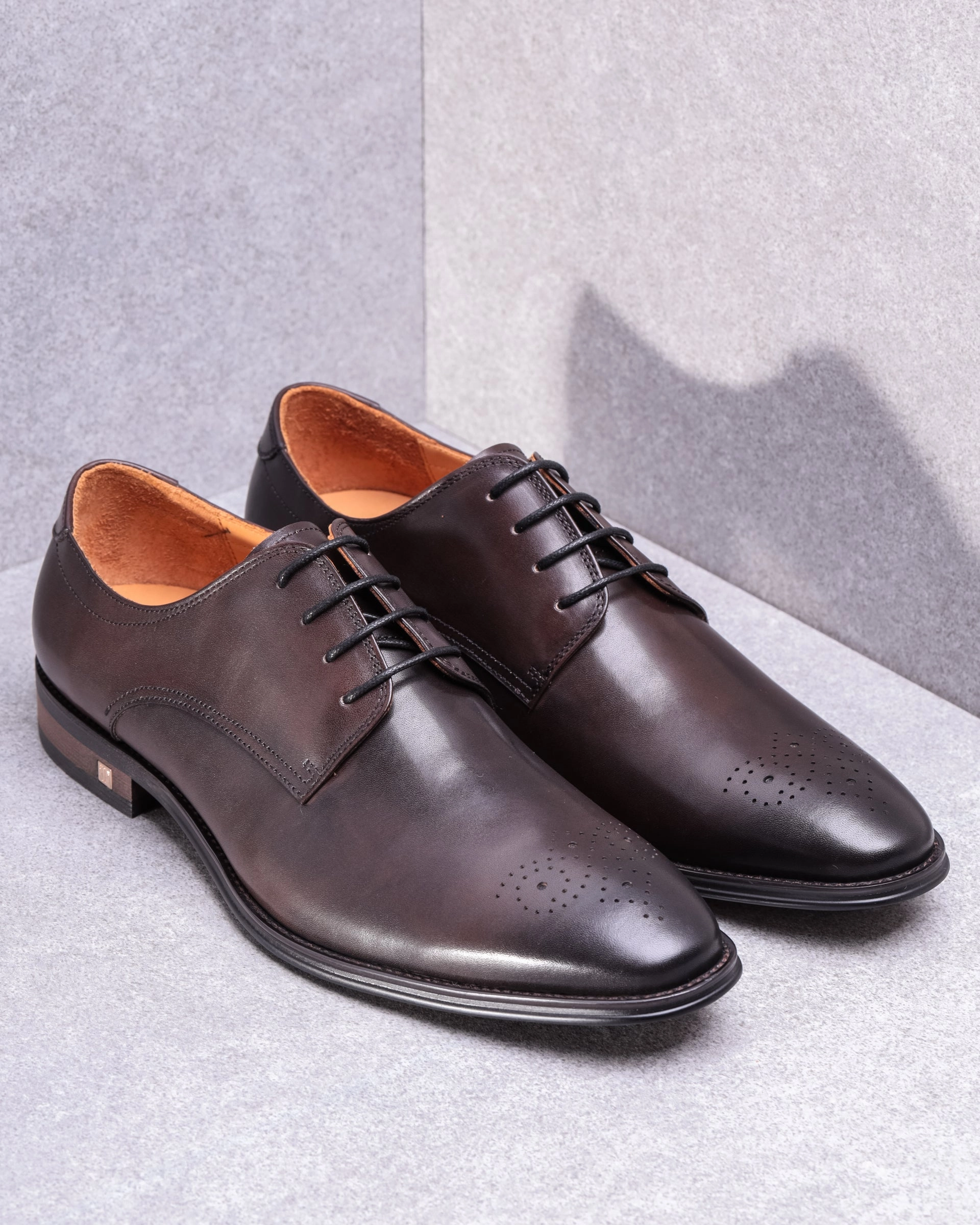 Over The Knee Boots Wide Calf Tomaz F305 Men's Medallion Toe Derby