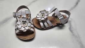 Rachel Shoes White Flower Sandals - Shoes:           7 (Toddler) Sandals With T Strap