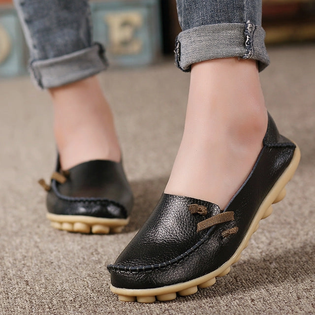 Genuine Leather Women Shoes  Fashion Lace up Casual Flat Shoes Peas Non-Slip Outdoor Shoes Plus Size 34 -44