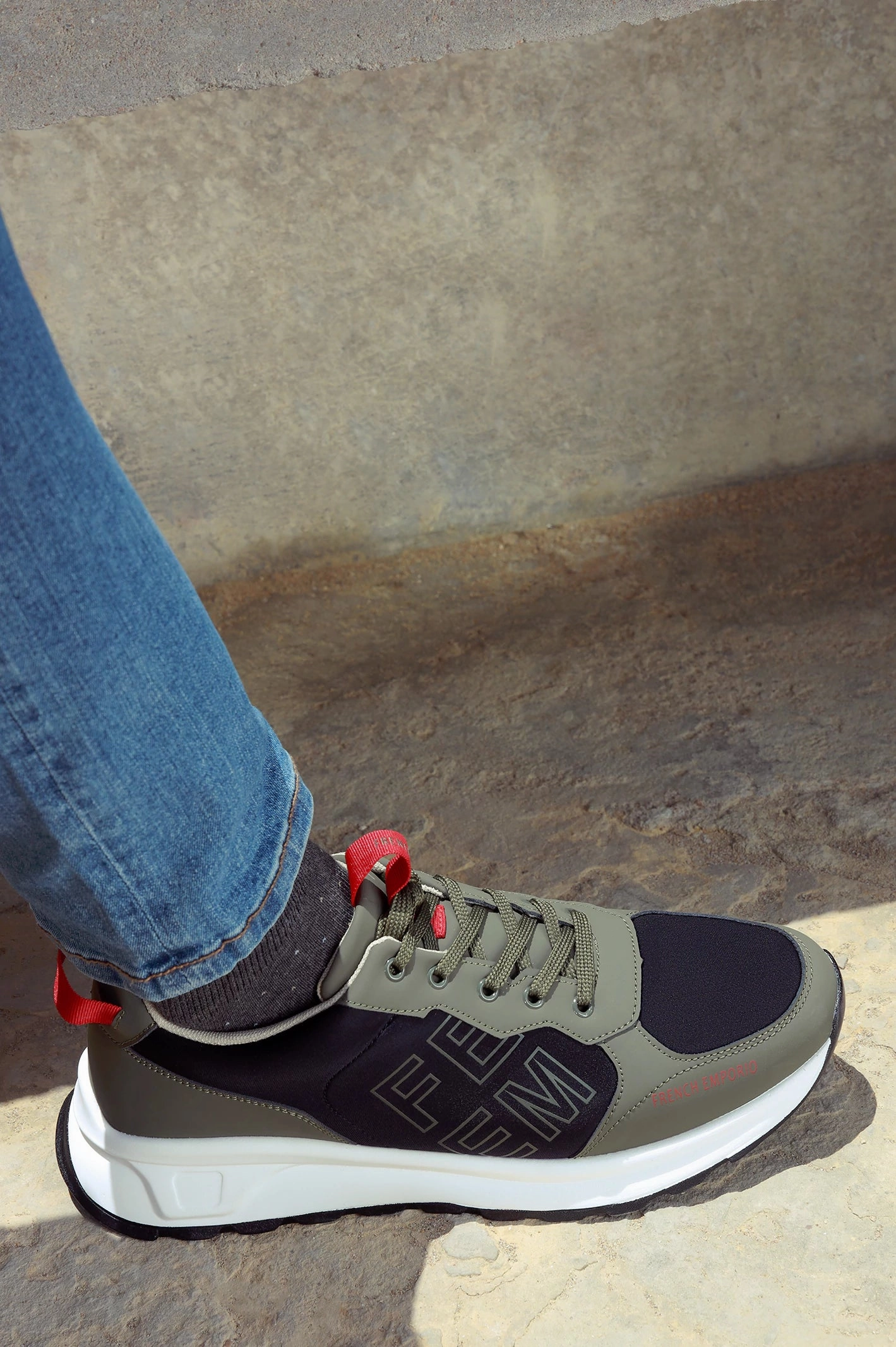 Casual Men Vulcanize Canvas Shoes Khaki Men Casual Sneaker