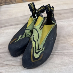 Size In Climbing Shoes La Sportiva - Unisex Cobra Climbing Shoes - MSRP $210: Yellow / Green-unisex-M4.5 / W5.5