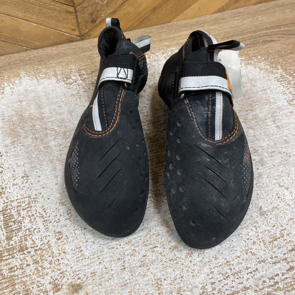 Five Ten - 5.10 Climbing Shoes - MSRP $120: Black/White/Orange-unisex-8.5 Lasportiva Climbing Shoes