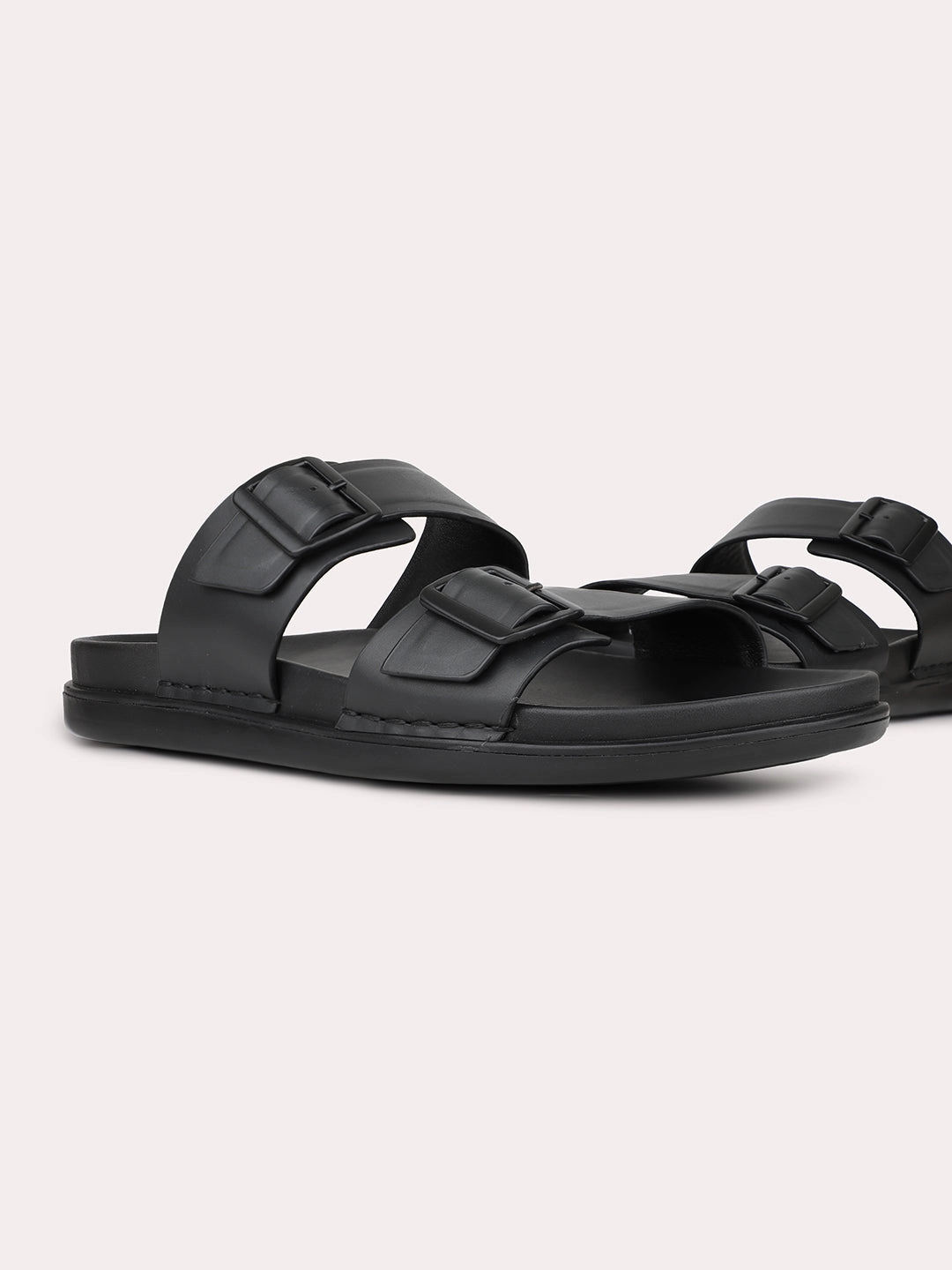 Sandals Resort Turks And Caicos Mens Black Solid Round Toe Casual Sandals