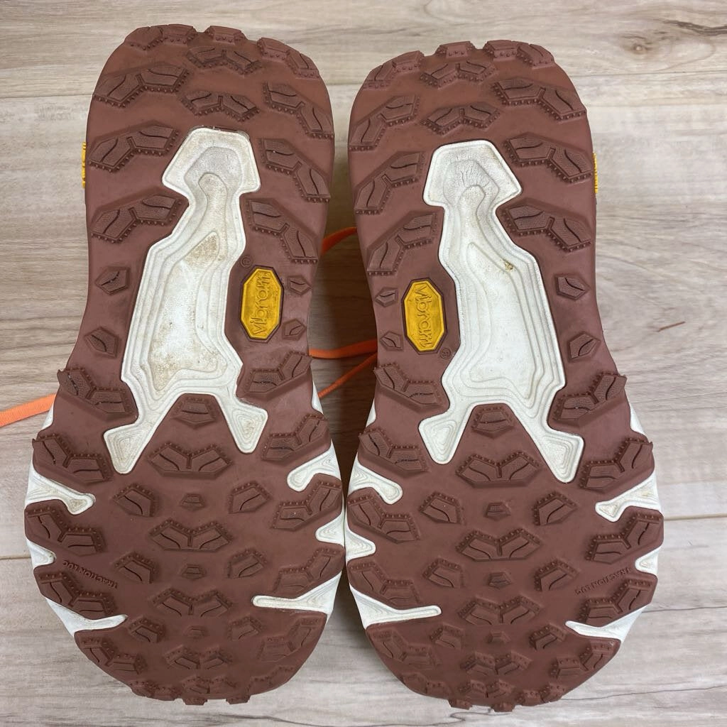 Juniper Shoes New Balance- Woman's Hierro v9 Trail Shoe- MSRP $190 : orange -women-8