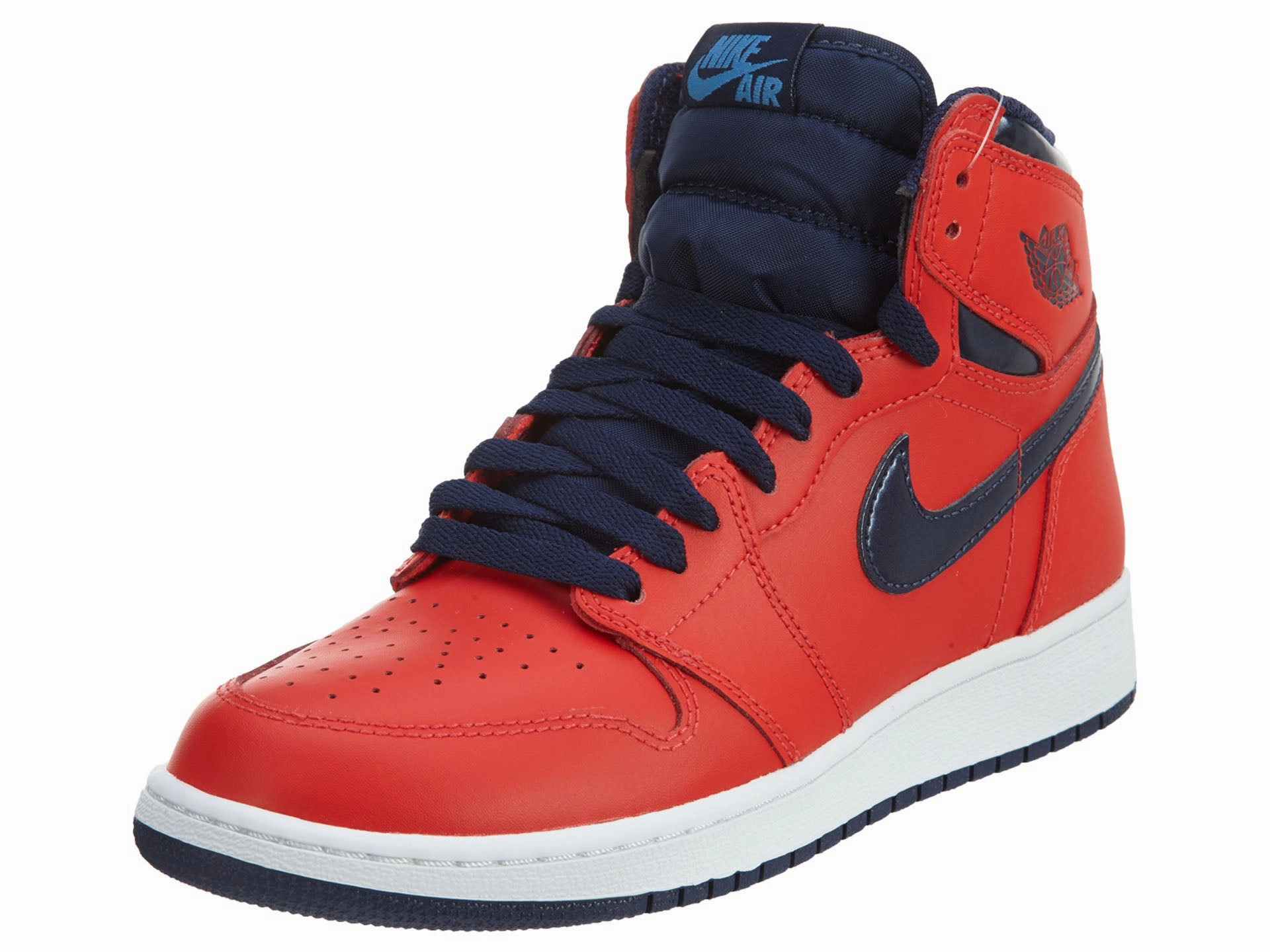 Nike Air Jordan 1 Retro High Og Bg Big Kids Style : 575441 Good Sneakers To Wear With Jeans