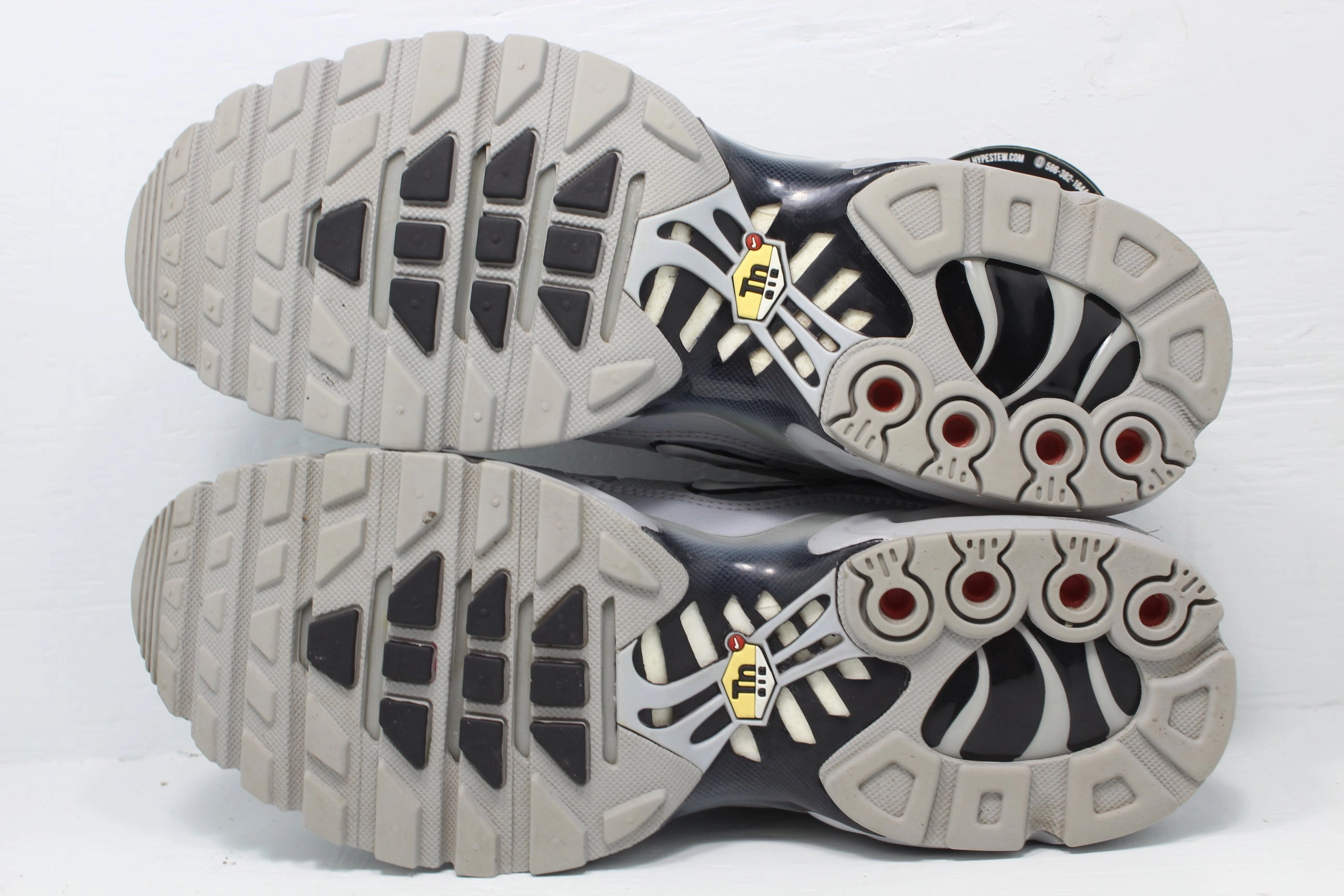 Nike Air Max Plus Wolf Grey No Insoles Asics Basketball Shoes Unpre Ars Low 2