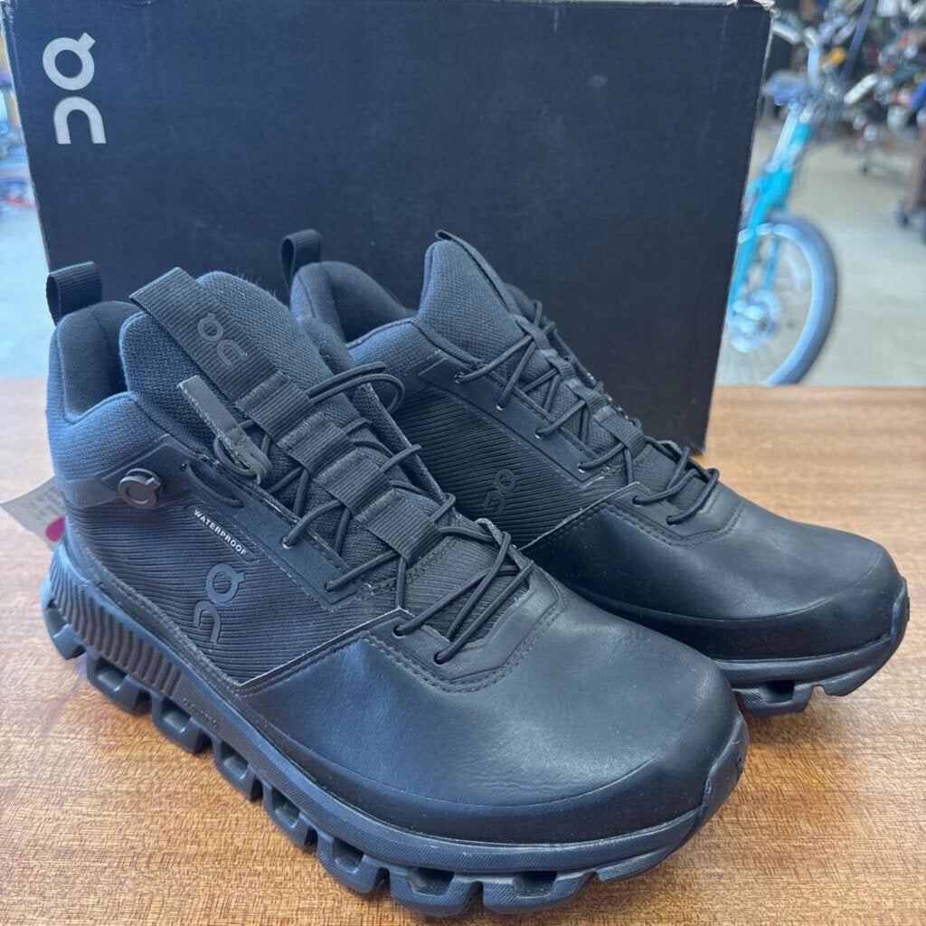 ON - Women's Cloud Hi Waterproof - MSRP $250 : Black -women-5.5 Waterproof Golf