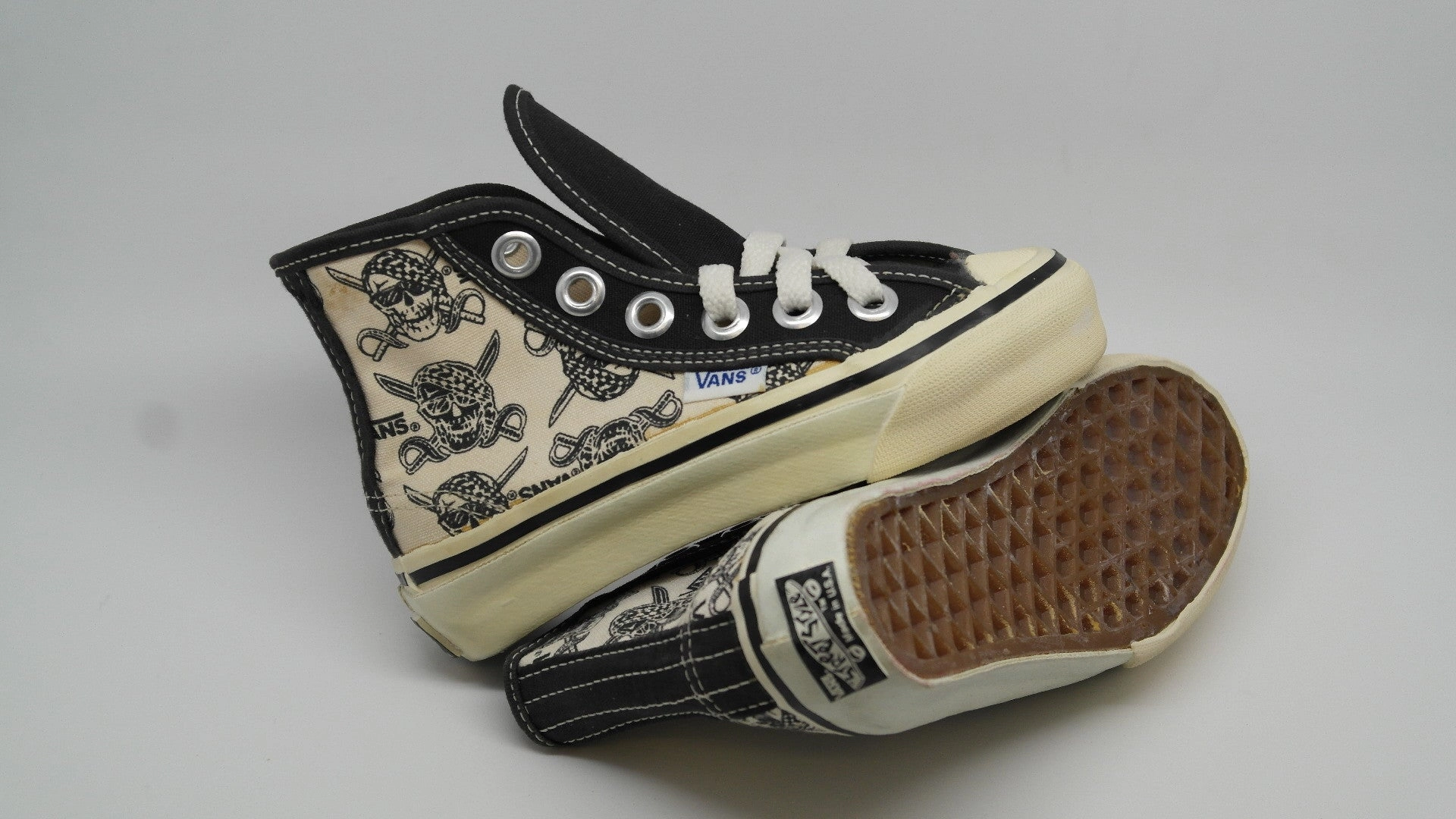 Clearance Skate Shoes vans style #124  USc11