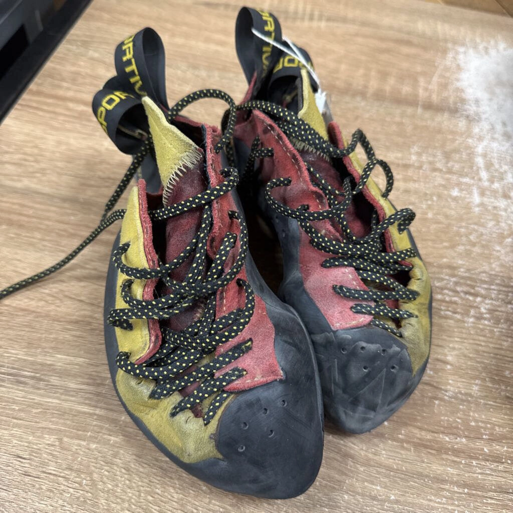 La Sportiva - Climbing Tettarossa Shoes-MSRP$249: Black/Red/Yellow-unisex-M7/W8 Fura Air Climbing Shoe