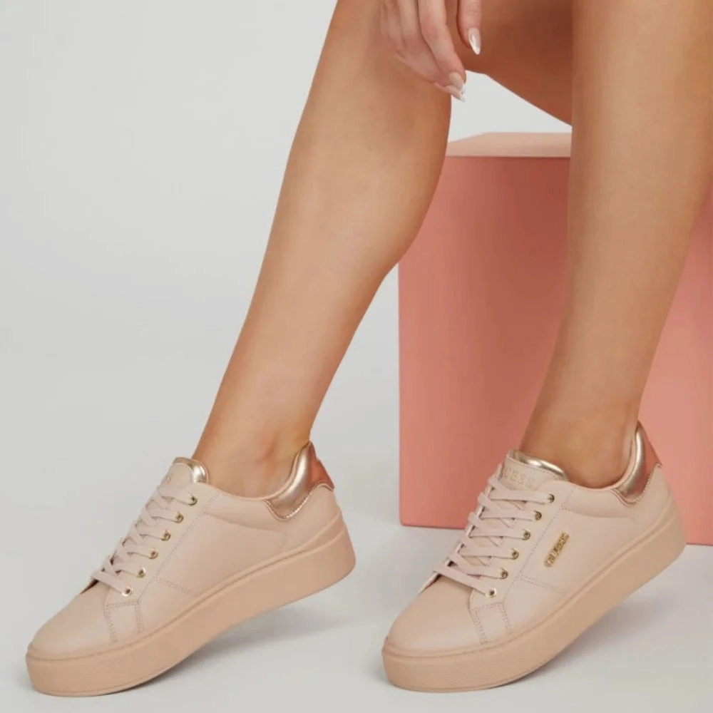 Gel Kayano 14 Sneakers GUESS Heldon Sneakers Women - PNK