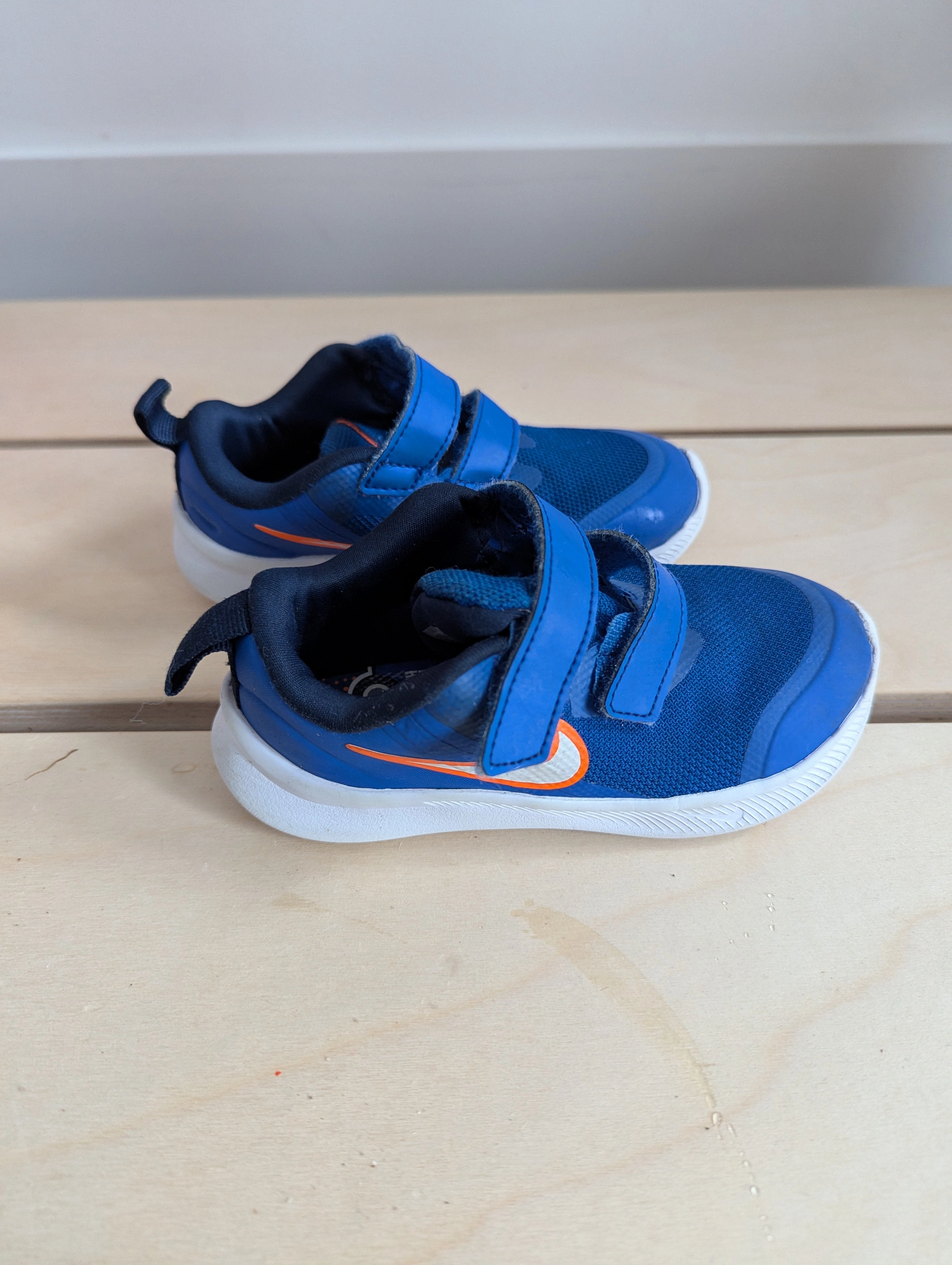 Best Running Shoes For Starters Nike Running Shoes (9C)