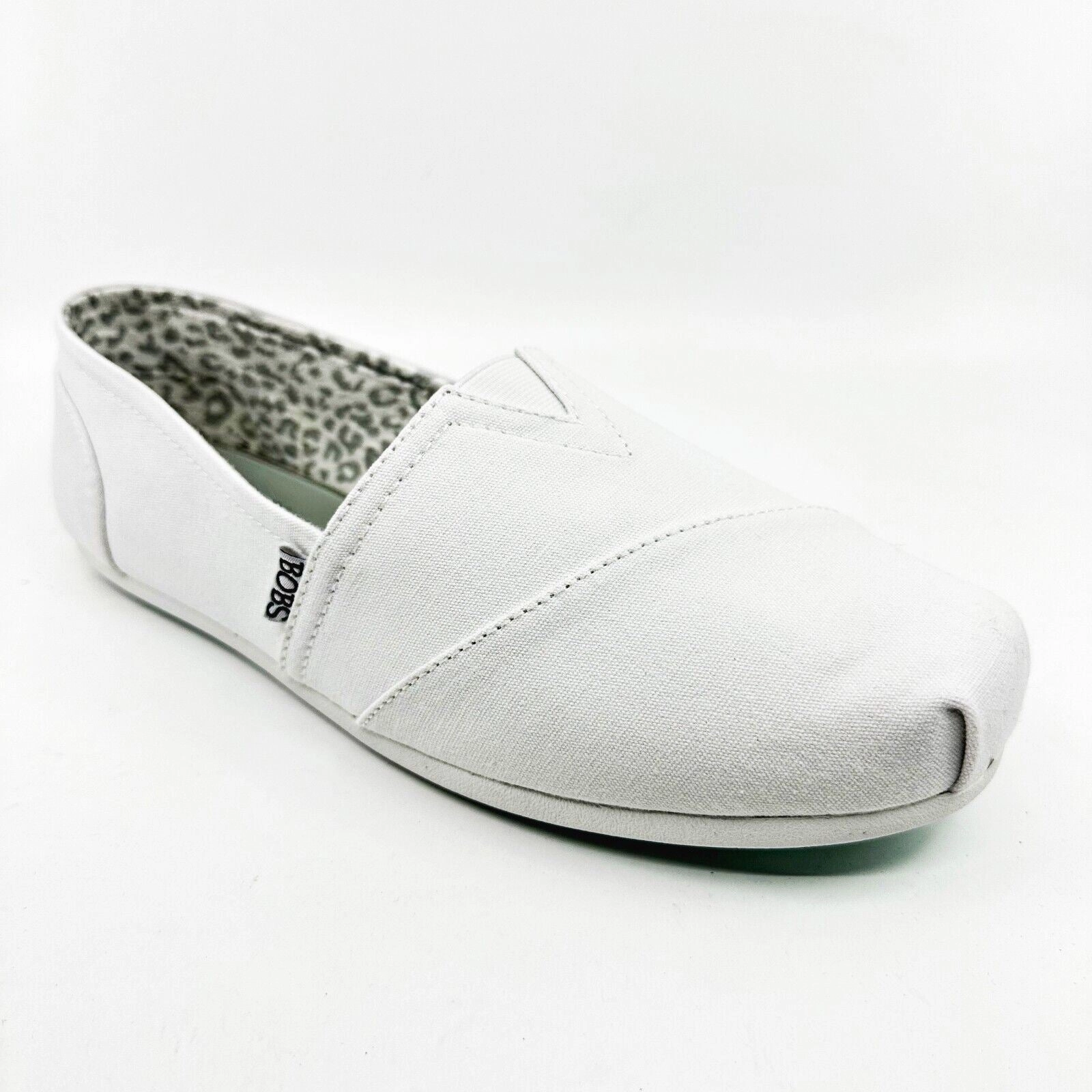 Skechers Bobs Plush Peace & Love White Womens Size 10 Wide Casual Flats Wearing Flat Shoes On Leg Day