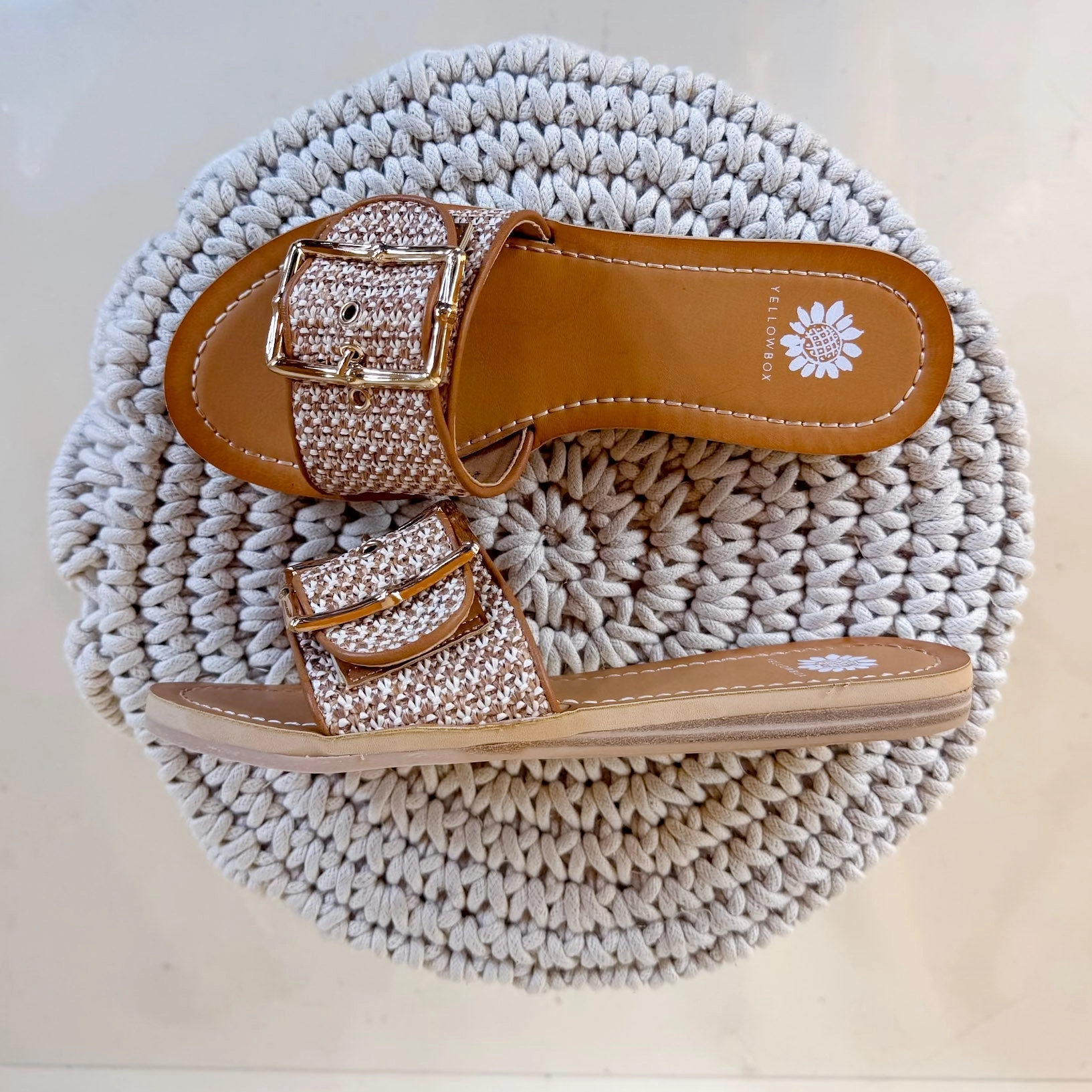 Shoes For Narrow Flat Feet Yellow Box | Helden Flat Slide Sandal in Tan