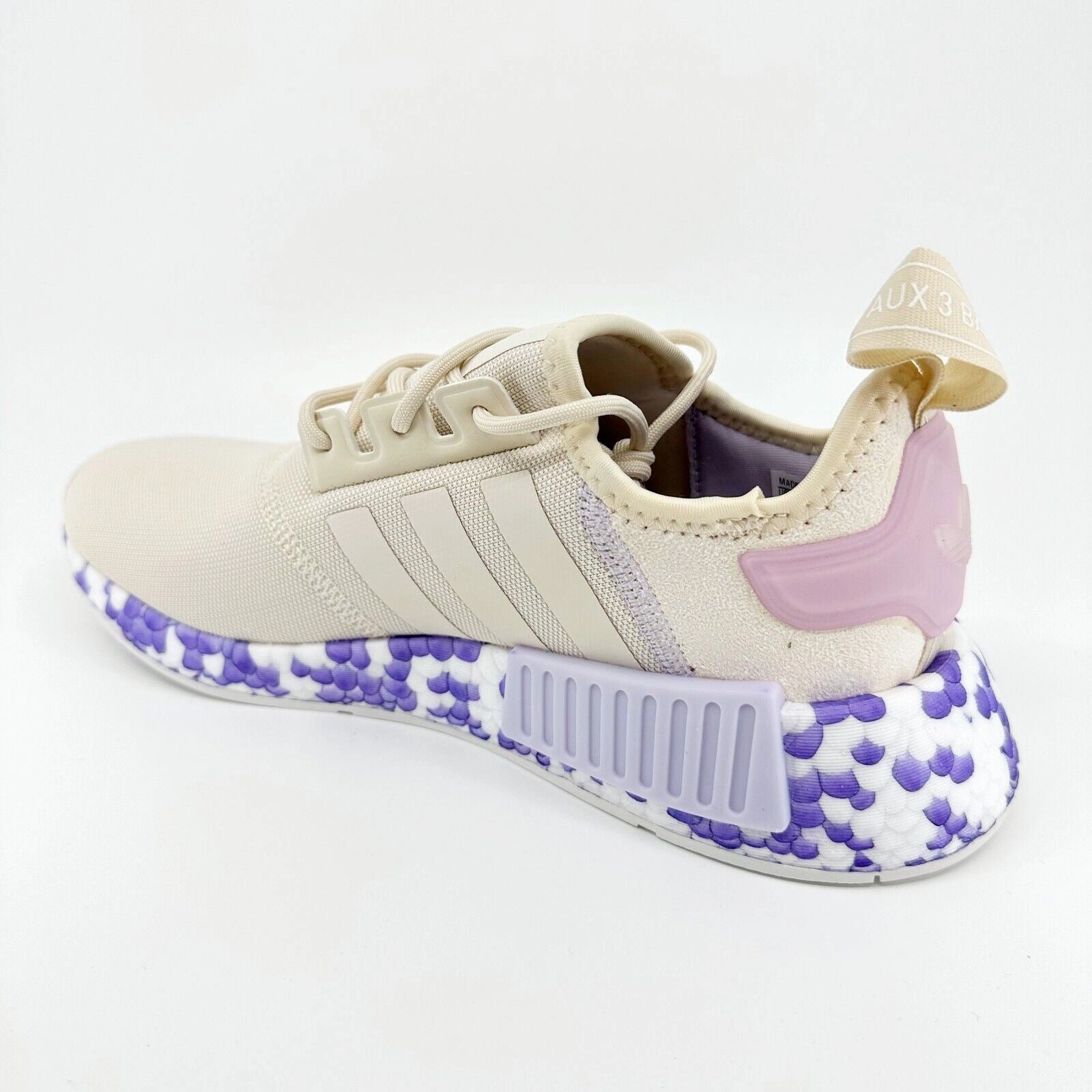 Squatting In Running Shoes Adidas Originals NMD R1 Wonder White Beige Purple Womens Running Shoes GW5694