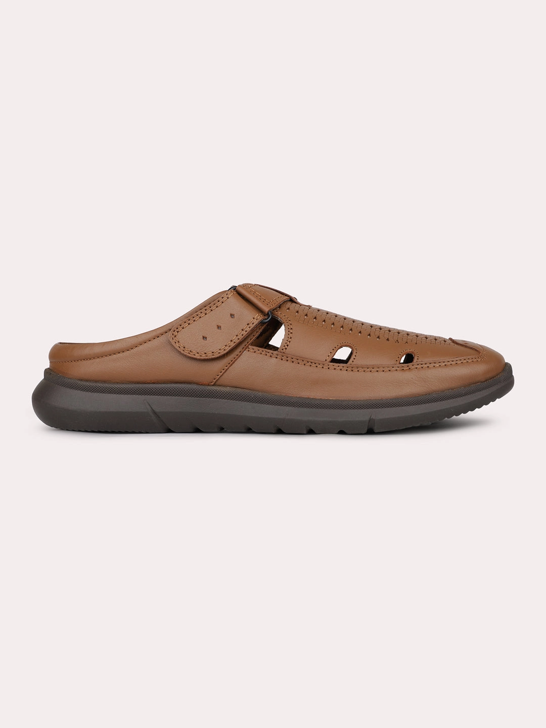 Mens Tan Solid Round Toe Casual Sandals Rubberised Sandals
