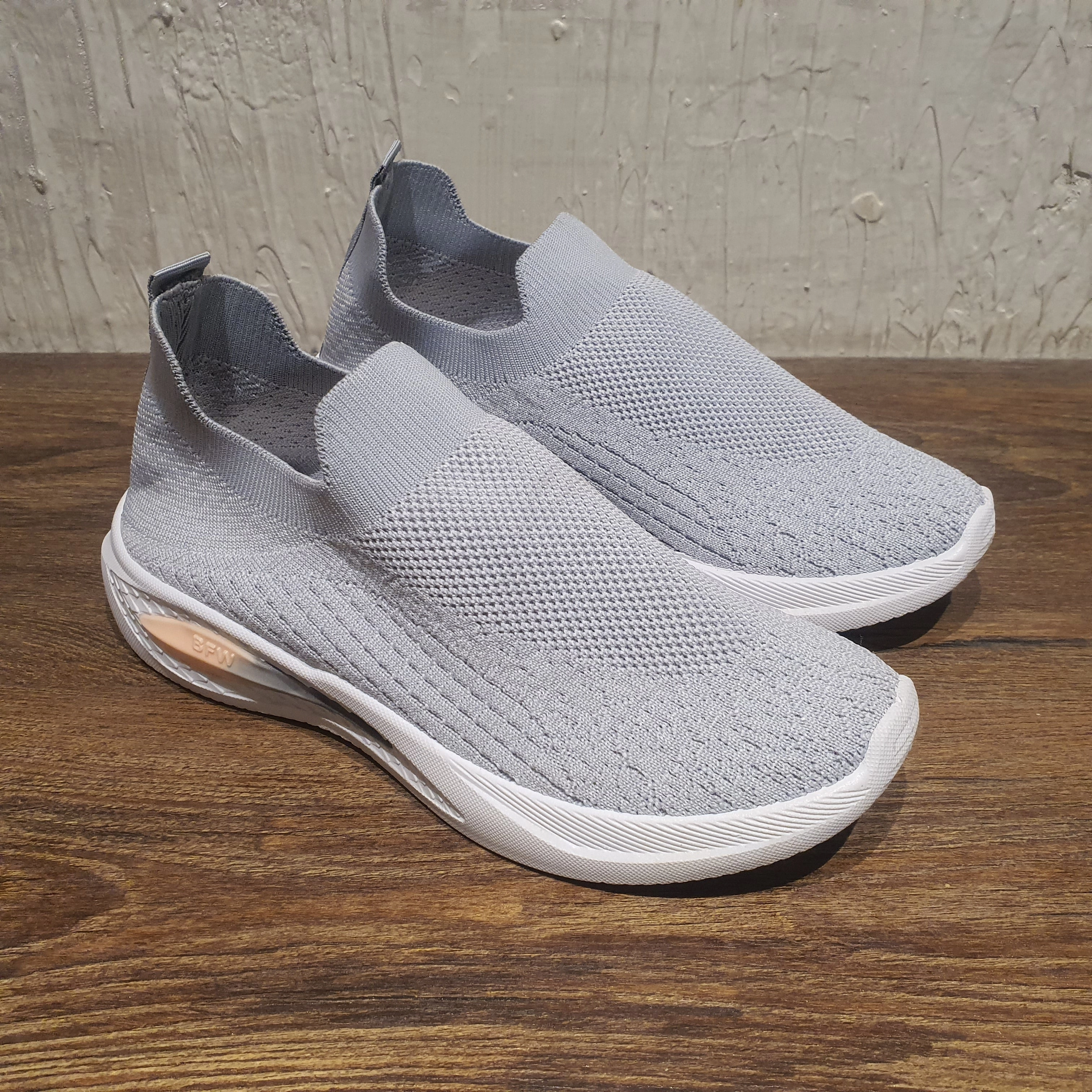 Women New Skate Shoes Size 8