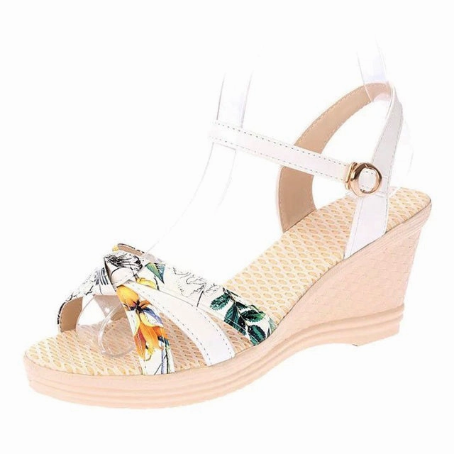 Studded Flat Shoes Women Sandals Summer Shoes Fashion Women Shoes Casual Wedges Sandals Female Ladies Shoes